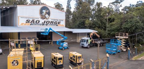 Ganhando altura e eficiência: Plataformas elevatórias presentes na cena urbana